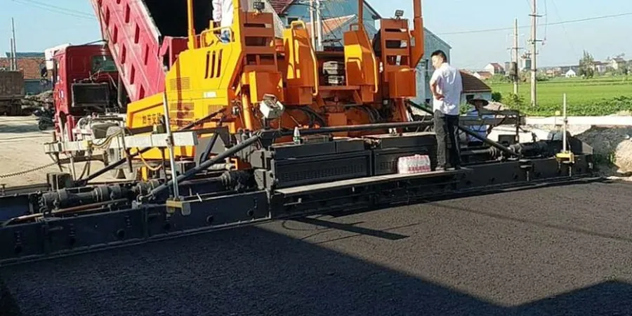 Bemessung flexibler Fahrbahnen in Remscheid – Wirtschaftliche Asphaltbefestigungen für Industrie und Gewerbe